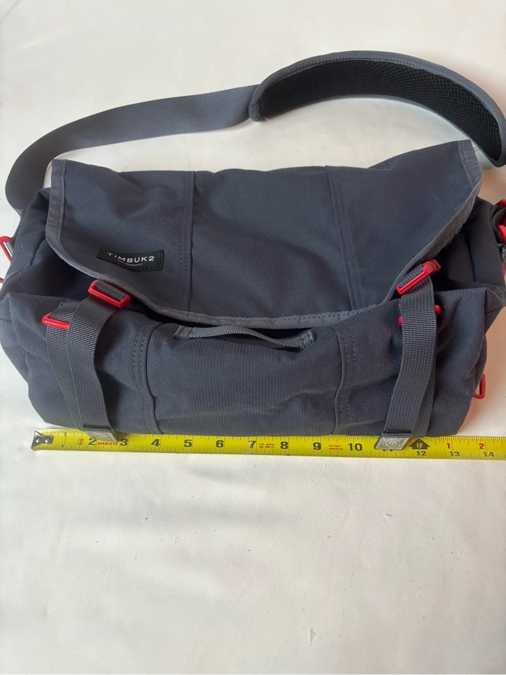 TIMBUK2 Classic Messenger Bag Charcoal Gray Red Crossbody Unisex Padded Strap S